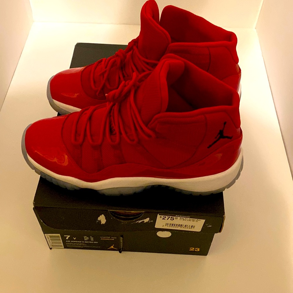 Air Jordan 11 retro- with box